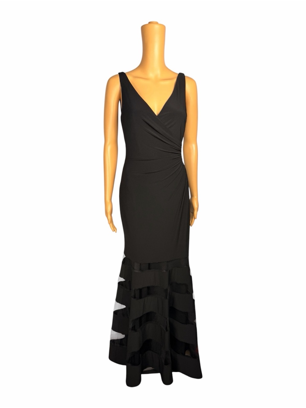 Lauren Ralph Lauren Black Sleeveless V-Neck Maxi Gown
